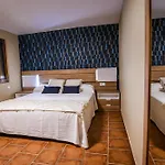 La Cachava Hotel 2*